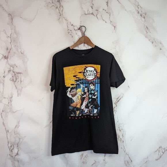 SALE LIMITED TIME Crunchy Roll Demon Slayer T Shirt Kimetsu No Yaiba Rare - Picture 2 of 6